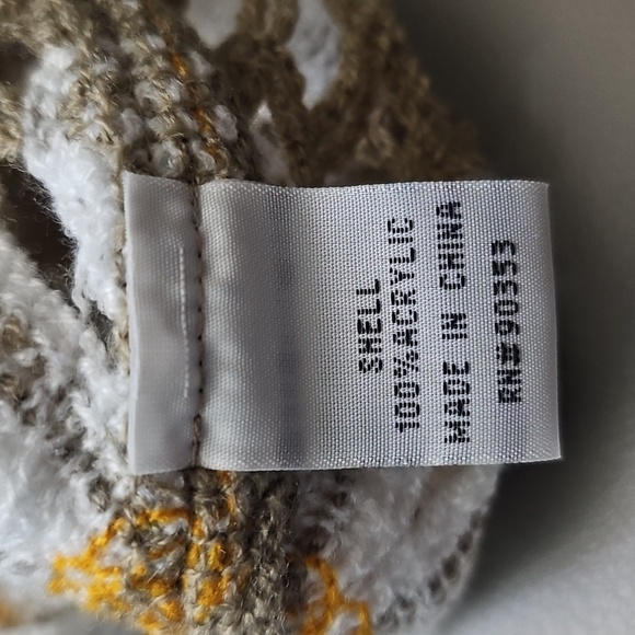 Rebellion Floral Crochet Blouse in Brown and White with Daisys. - Picture 5 of 5